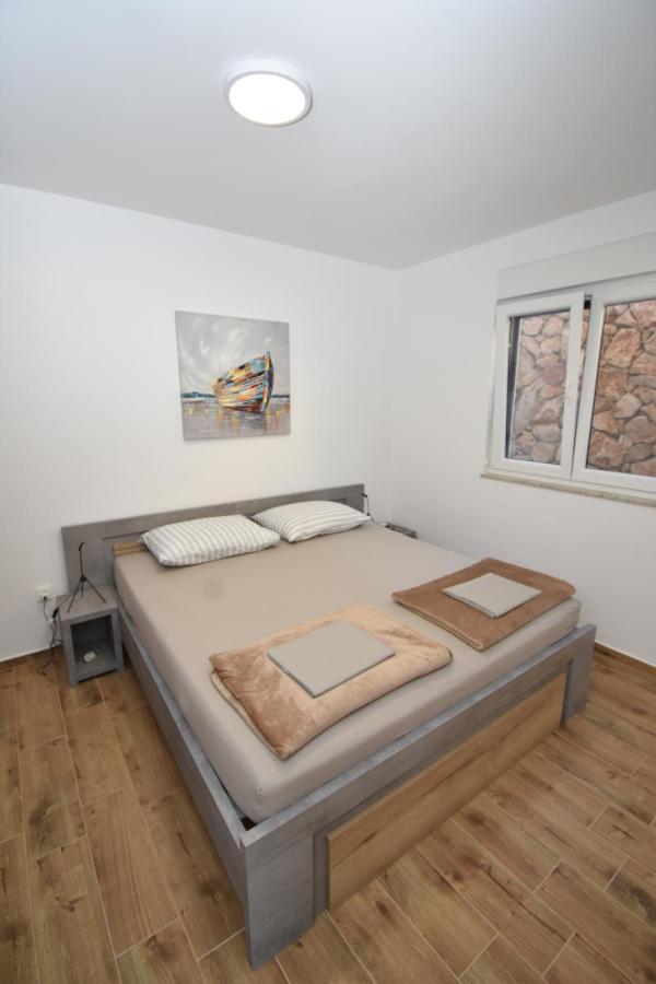 Apartman Bela ティスノ エクステリア 写真