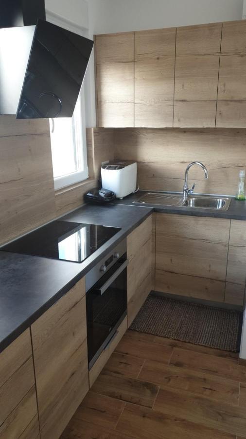 Apartman Bela ティスノ エクステリア 写真